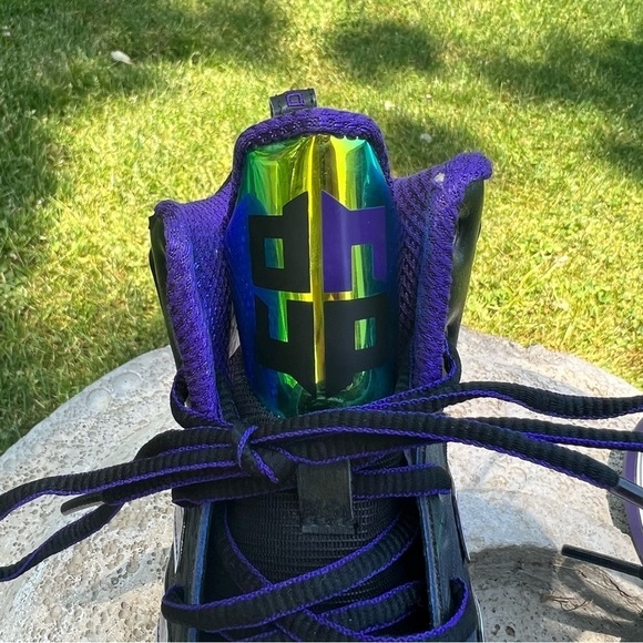 Dwight Howard D Light Basketball Sneakers Purple and Black w/ Iridescent Tongue - Picture 6 of 10